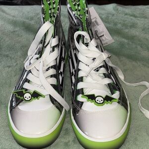 Womens High-Top Sneakers with Skull and Bat Design